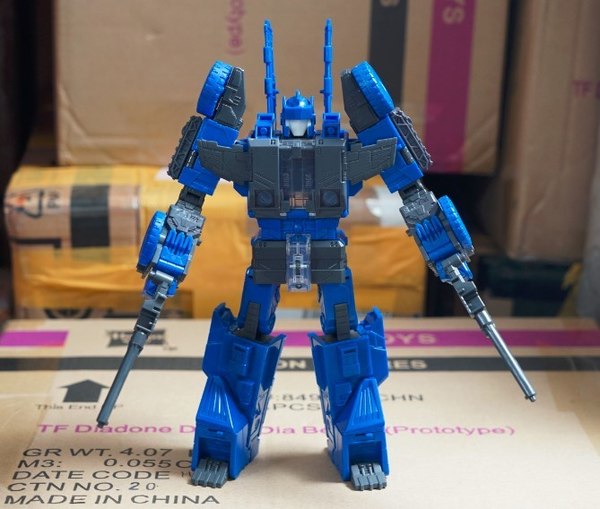 Titans Return Leader Wave 3 Sixshot   Test Shot Images  (1 of 3)